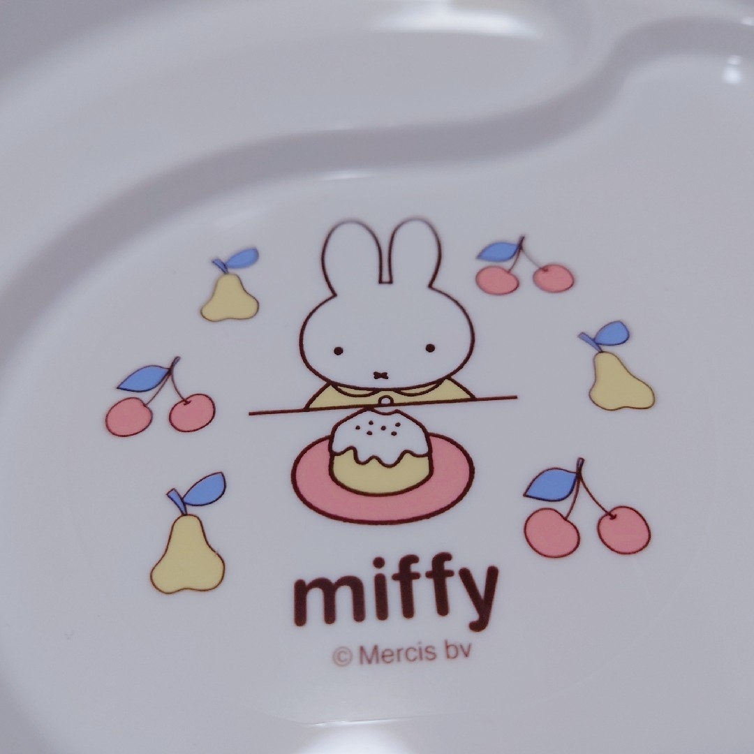 miffy(ミッフィー)のミッフィー 離乳食 食器セット お皿 コップ スプーン フォーク miffy キッズ/ベビー/マタニティの授乳/お食事用品(離乳食器セット)の商品写真