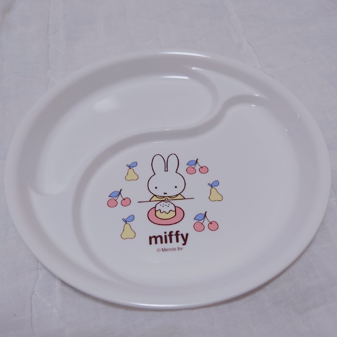 miffy(ミッフィー)のミッフィー 離乳食 食器セット お皿 コップ スプーン フォーク miffy キッズ/ベビー/マタニティの授乳/お食事用品(離乳食器セット)の商品写真