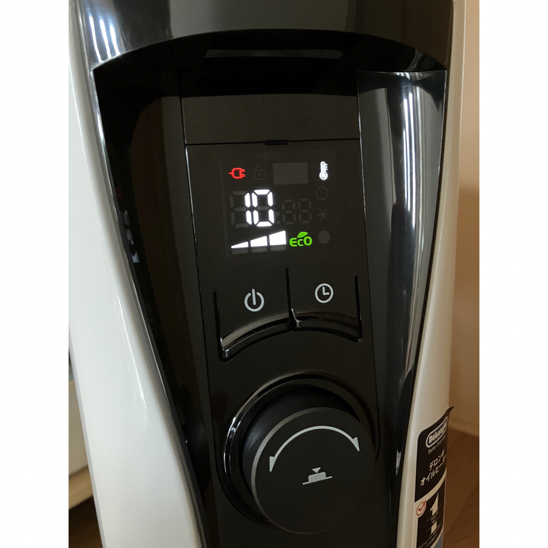 DeLonghi(デロンギ)のDeLonghi デロンギ RHJ65L0712 オイルヒーター スマホ/家電/カメラの冷暖房/空調(オイルヒーター)の商品写真