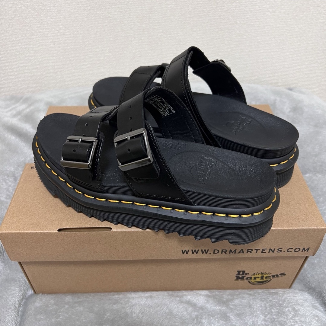 Dr. Martens サンダル