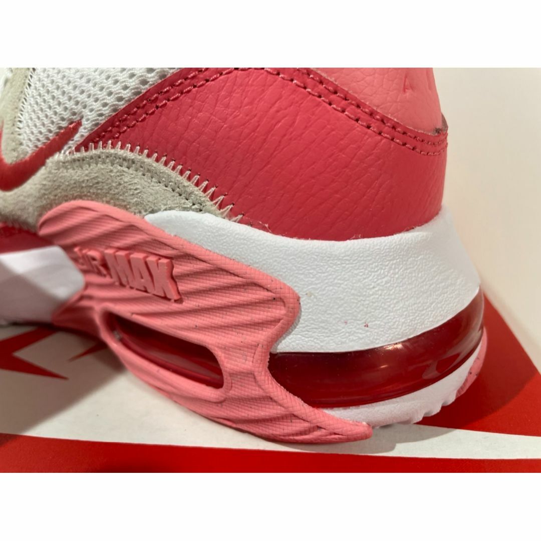 NIKE - 【新品】25cm NIKE WMNS エアマックス エクシー ピンクの NIKE - 【新品】25cm NIKE WMNS エアマックス エクシー ピンクの