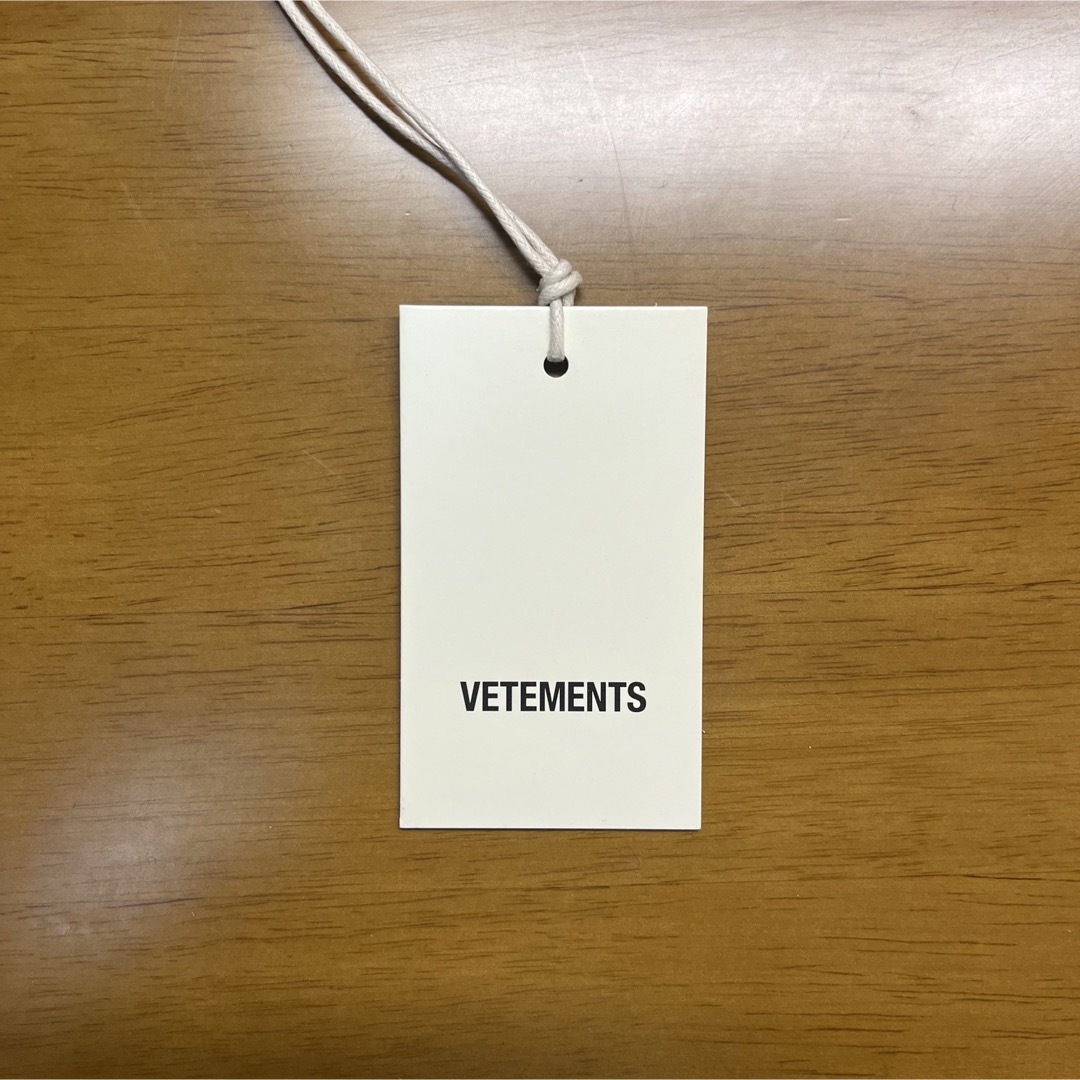 VETEMENTS(ヴェトモン)のvetements ロゴニット S メンズのトップス(ニット/セーター)の商品写真