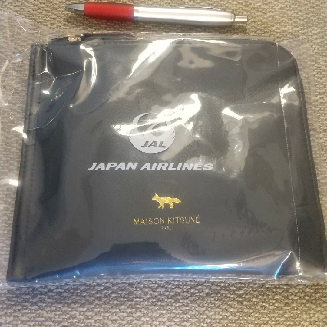 MAISON KITSUNE'(メゾンキツネ)のJAL国際線ビジネスクラス MAISON KITSUNE エンタメ/ホビーのテーブルゲーム/ホビー(航空機)の商品写真