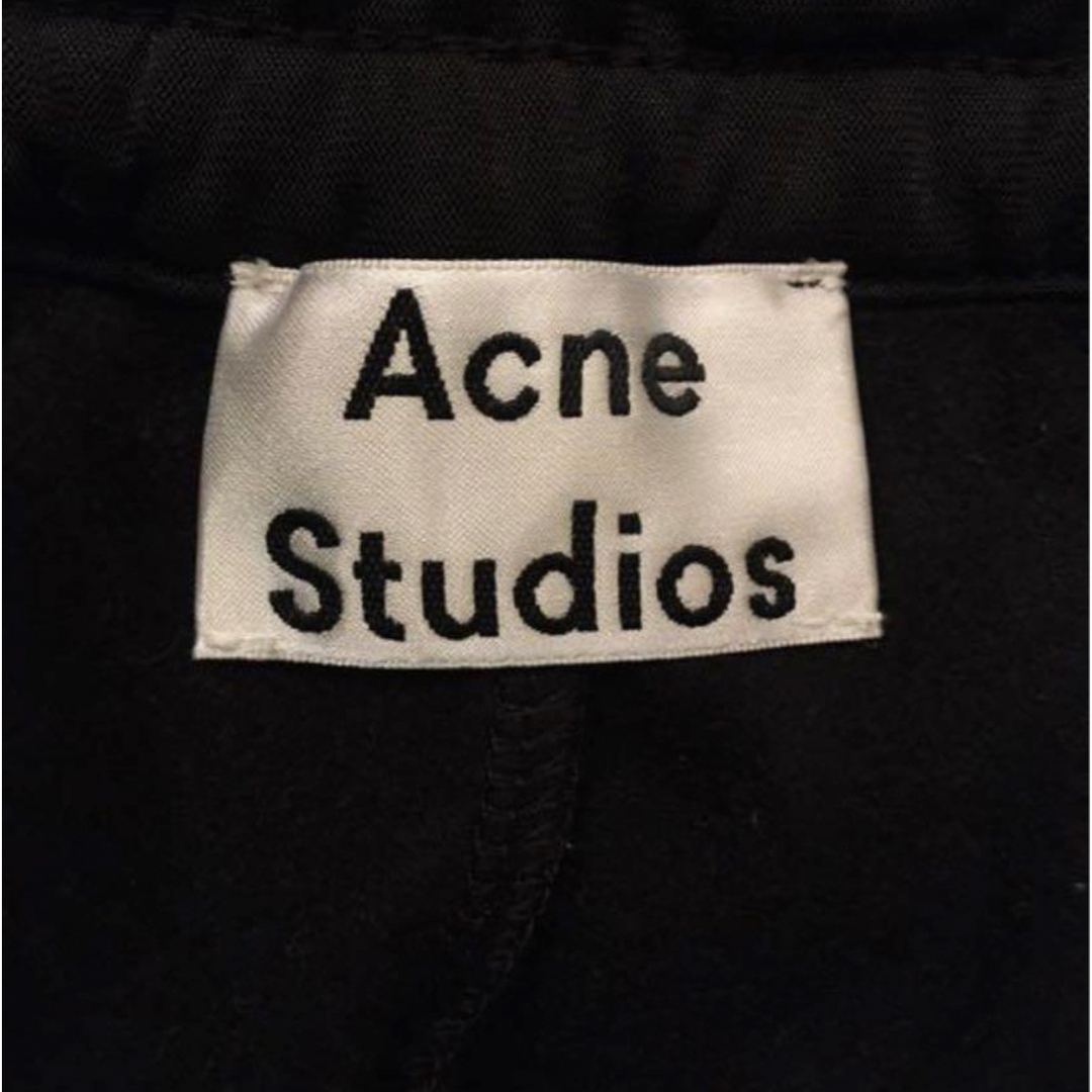 Acne Studios(アクネストゥディオズ)のアクネストゥディオズ　パンツ メンズのパンツ(デニム/ジーンズ)の商品写真