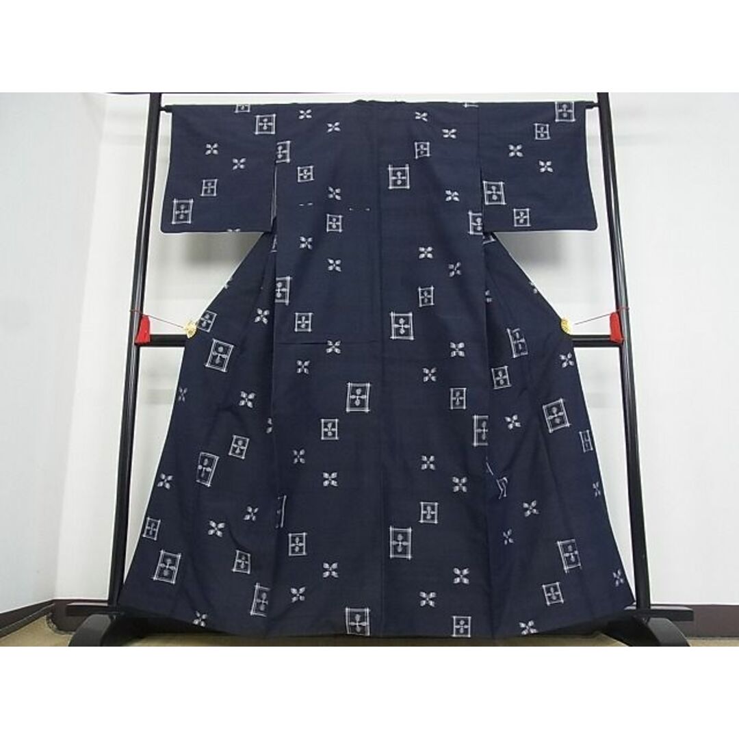 平和屋-こころ店■上質な紬 舞蝶文 着丈159cm 裄丈65cm 正絹 逸品 未使用 B-wt9190