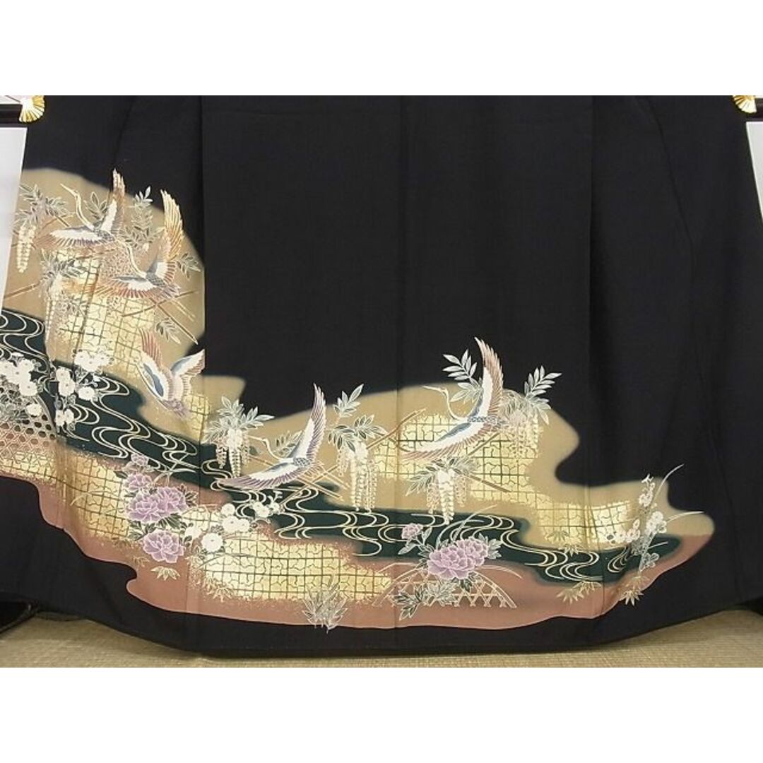 平和屋-こころ店■豪華黒留袖 駒刺繍 飛鶴花文 暈し染め 金彩 着丈161cm 裄丈64.5cm 正絹 逸品 B-ag4687