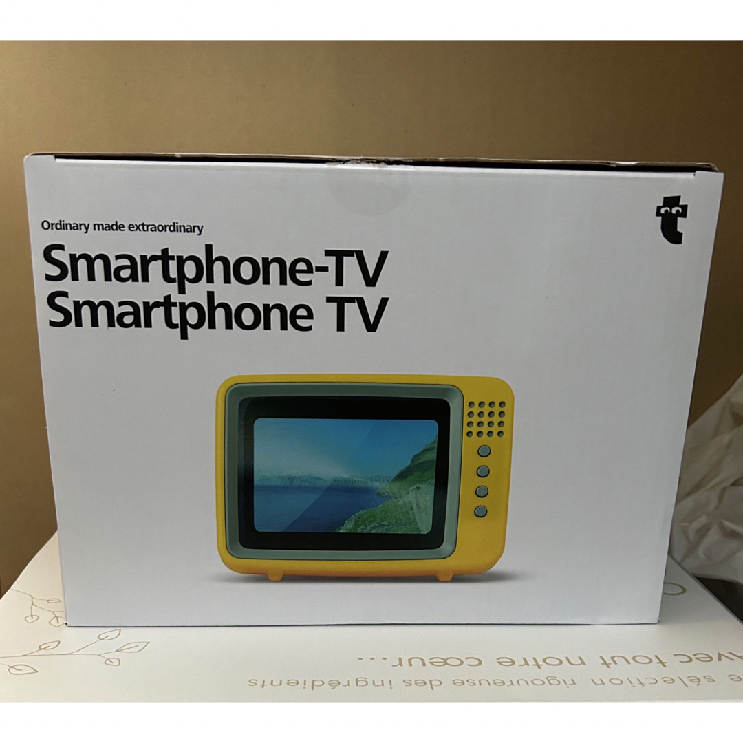 Flying Tiger Copenhagen(フライングタイガーコペンハーゲン)のスマートフォンTV☆ flying tigers☆スマホ拡張置き型テレビ☆箱付き スマホ/家電/カメラのスマホ/家電/カメラ その他(その他)の商品写真