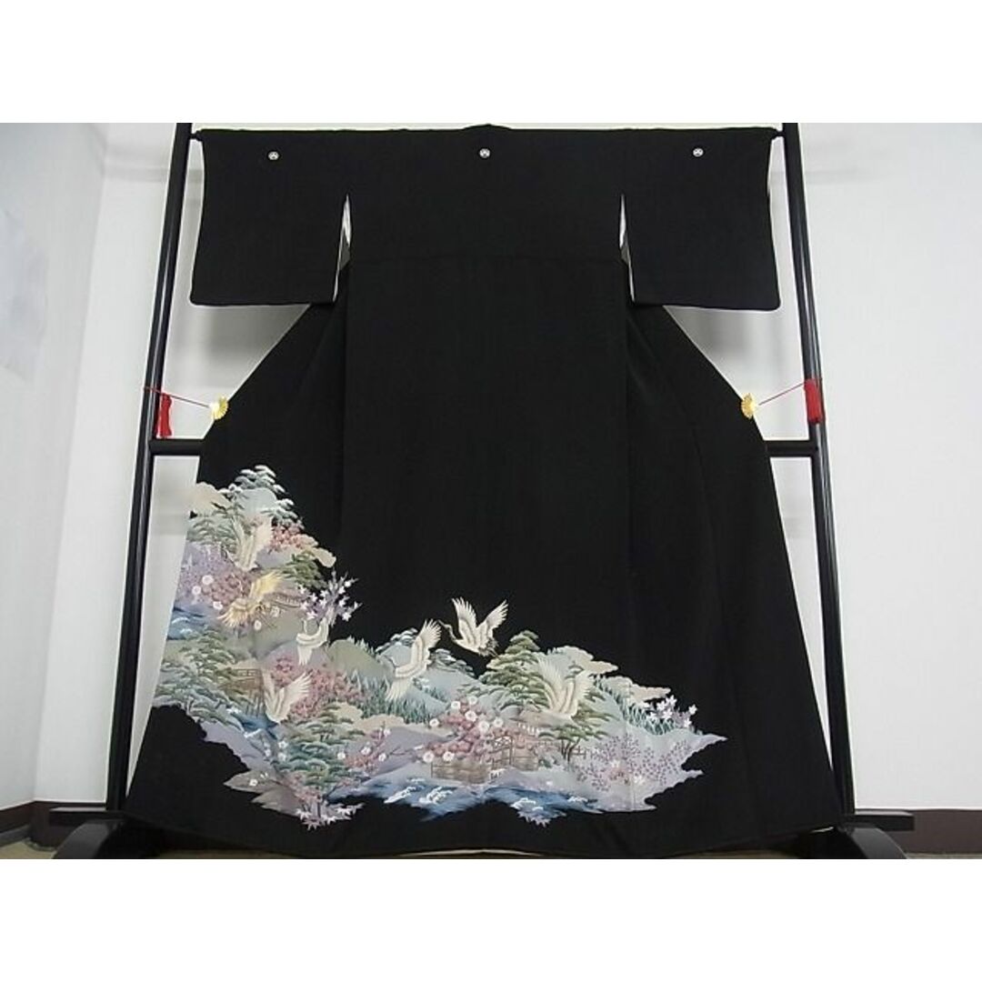 平和屋-こころ店■豪華黒留袖 駒刺繍 貝合わせ人物風景花文 金彩 着丈168cm 裄丈67.5cm 正絹 逸品 未使用 B-wt9364