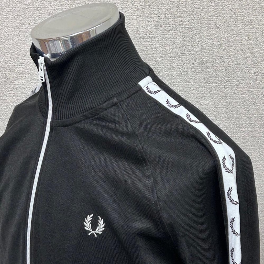 FRED PERRY - 新品 FRED PERRY フレッドペリー トラックジャケット 