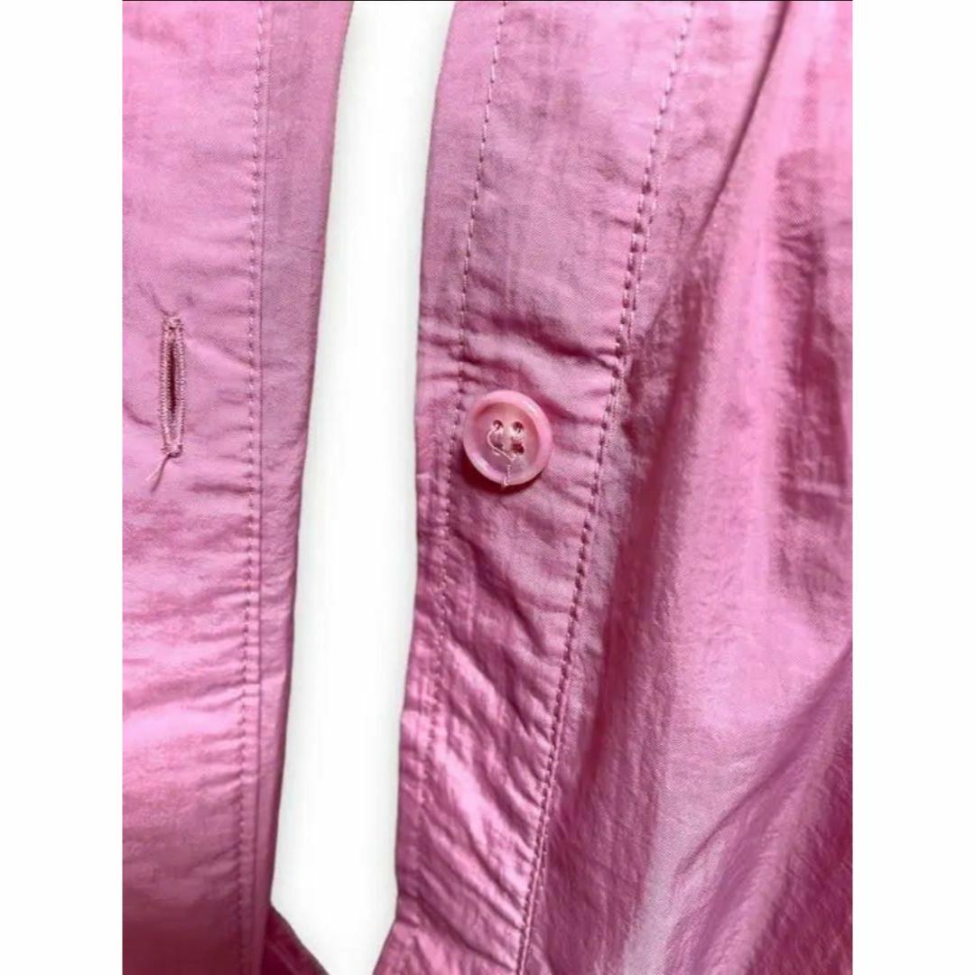 【大人気アイテム◎】ナイロンロングコート　ピンク　レインコート　肩パッド レディースのジャケット/アウター(ロングコート)の商品写真