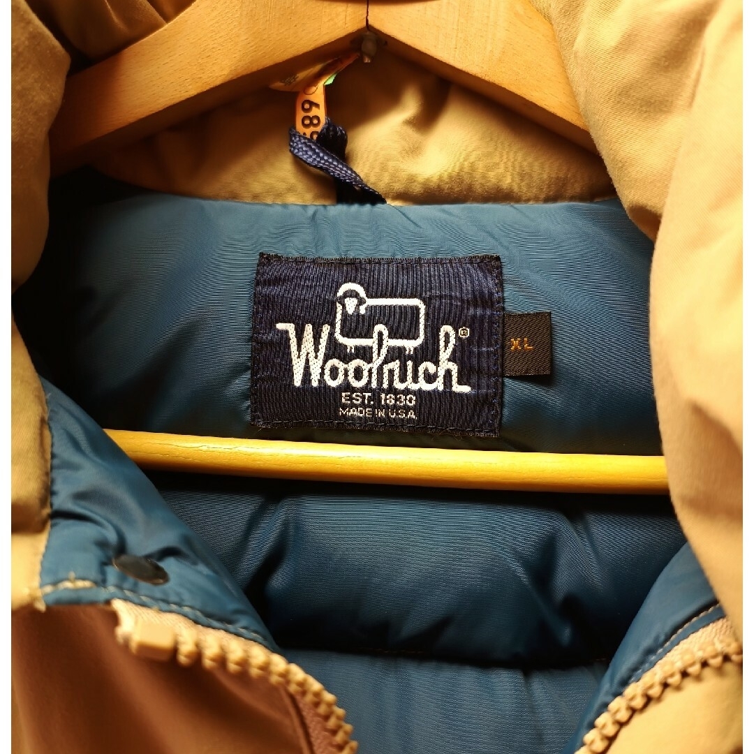 WOOLRICH(ウールリッチ)のウールリッチ 2点セット（ベージュ×ネイビー）ダウンジャケット　XL L メンズのジャケット/アウター(ダウンジャケット)の商品写真