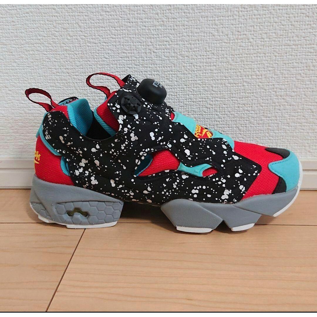 Reebok(リーボック)の23 美品 Reebok INSTA PUMP FURY SP RED 赤 レディースの靴/シューズ(スニーカー)の商品写真