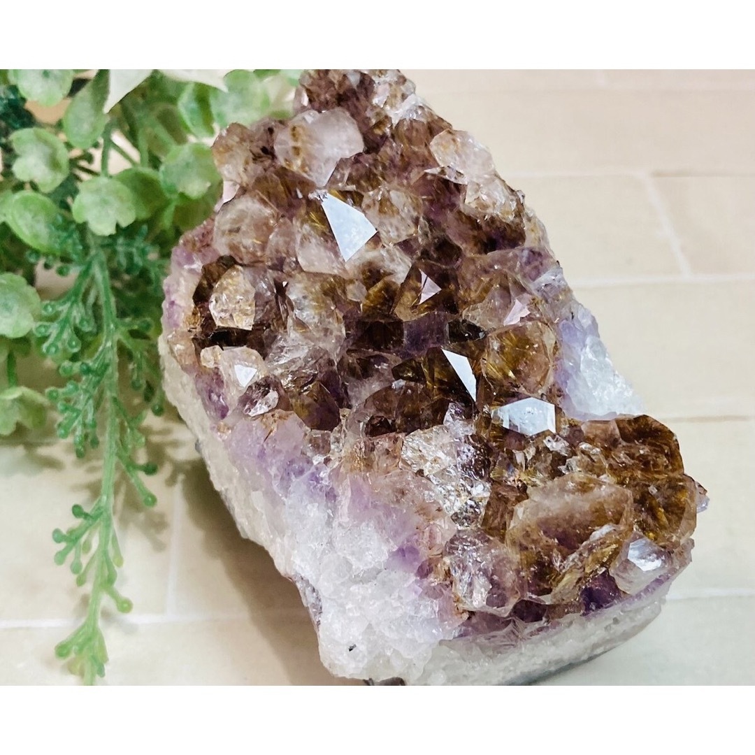 カコクセナイト内包✨  アメジスト　紫水晶　クラスター　原石　ラフストーンオパール