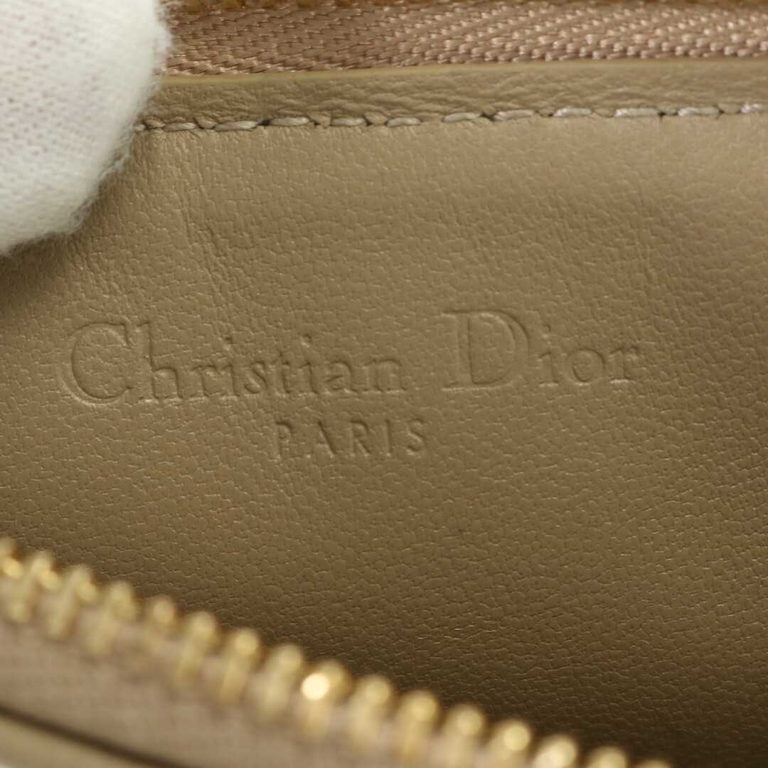 Christian Dior(クリスチャンディオール)の極美品 クリスチャンディオール カナージュ レディディオール コンパクト ジップ カード ホルダー レザー レディース MNT 1030-E34 レディースのファッション小物(パスケース/IDカードホルダー)の商品写真