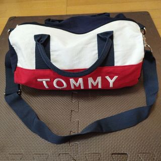 トミーヒルフィガー(TOMMY HILFIGER)の【美品】TOMMY　FILFIGER  筒型2Wayバッグ(ショルダーバッグ)