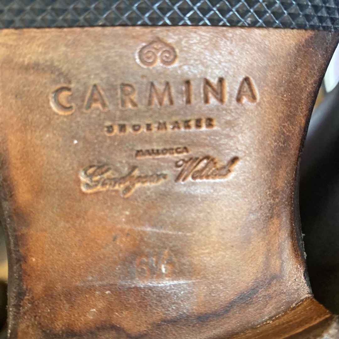 CARMINA(カルミナ)のCARMINA カルミナUチップのチャッカブーツ　6ハーフ（26.5㌢相当） メンズの靴/シューズ(ブーツ)の商品写真