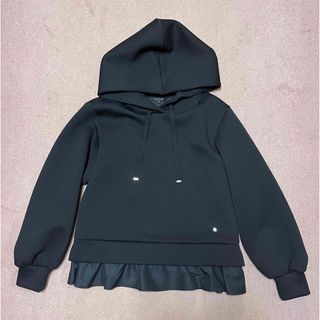 TO BE CHIC トゥービーシック　ダンボールフリルパーカー38黒ブラック