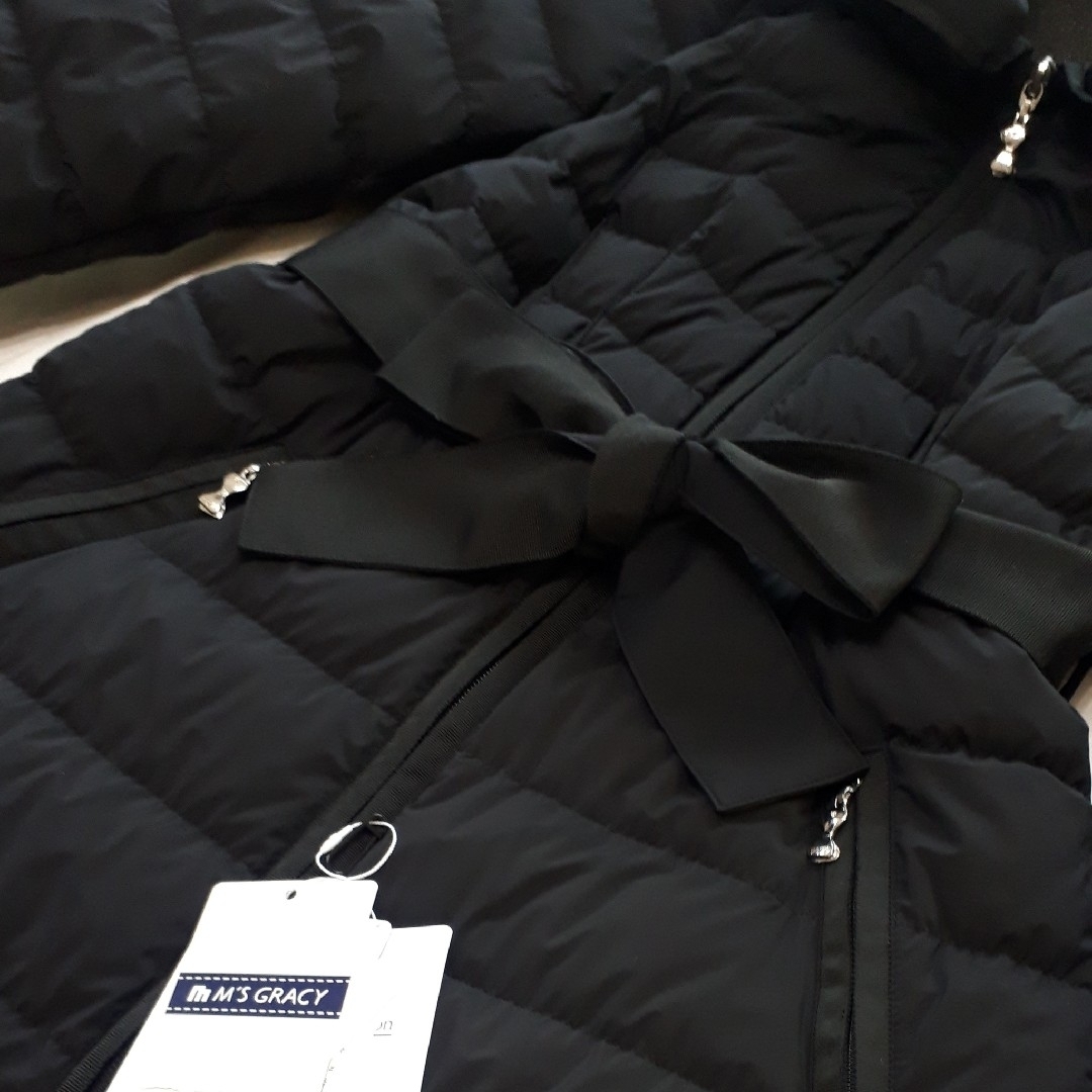 M'S GRACY(エムズグレイシー)のエムズグレイシー　ダウンコート　36黒ブラック　フード付き レディースのジャケット/アウター(ダウンコート)の商品写真