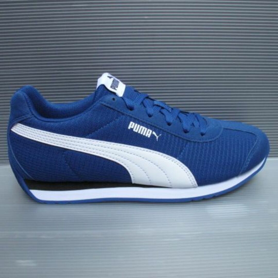 PUMA(プーマ)の新品　puma　22.5㎝ レディースの靴/シューズ(スニーカー)の商品写真