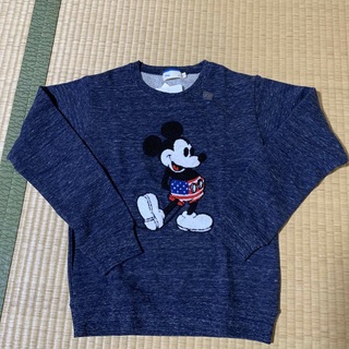 ディズニー(Disney)のミッキーマウス　サガラ刺繍　スウェットトレーナー　140cm  ネイビー男の子　(Tシャツ/カットソー)
