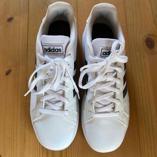 アディダス(adidas)のadidas スニーカー(スニーカー)