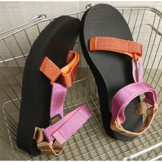 テバ(Teva)の【teva 】レディース　サンダル (サンダル)