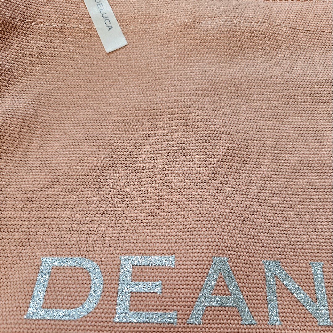 DEAN & DELUCA(ディーンアンドデルーカ)のホリデーシーズン限定 DEAN & DELUCA トートバッグ コーラル L レディースのバッグ(トートバッグ)の商品写真