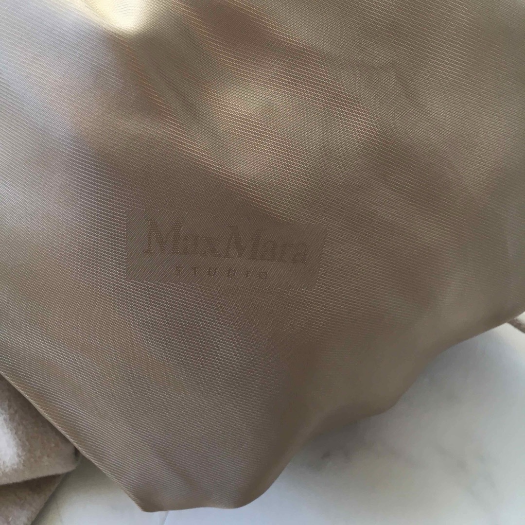 Max Mara(マックスマーラ)の美品　MaxMara マックスマーラ　STUDIO ファー　ベルト　コート レディースのジャケット/アウター(毛皮/ファーコート)の商品写真