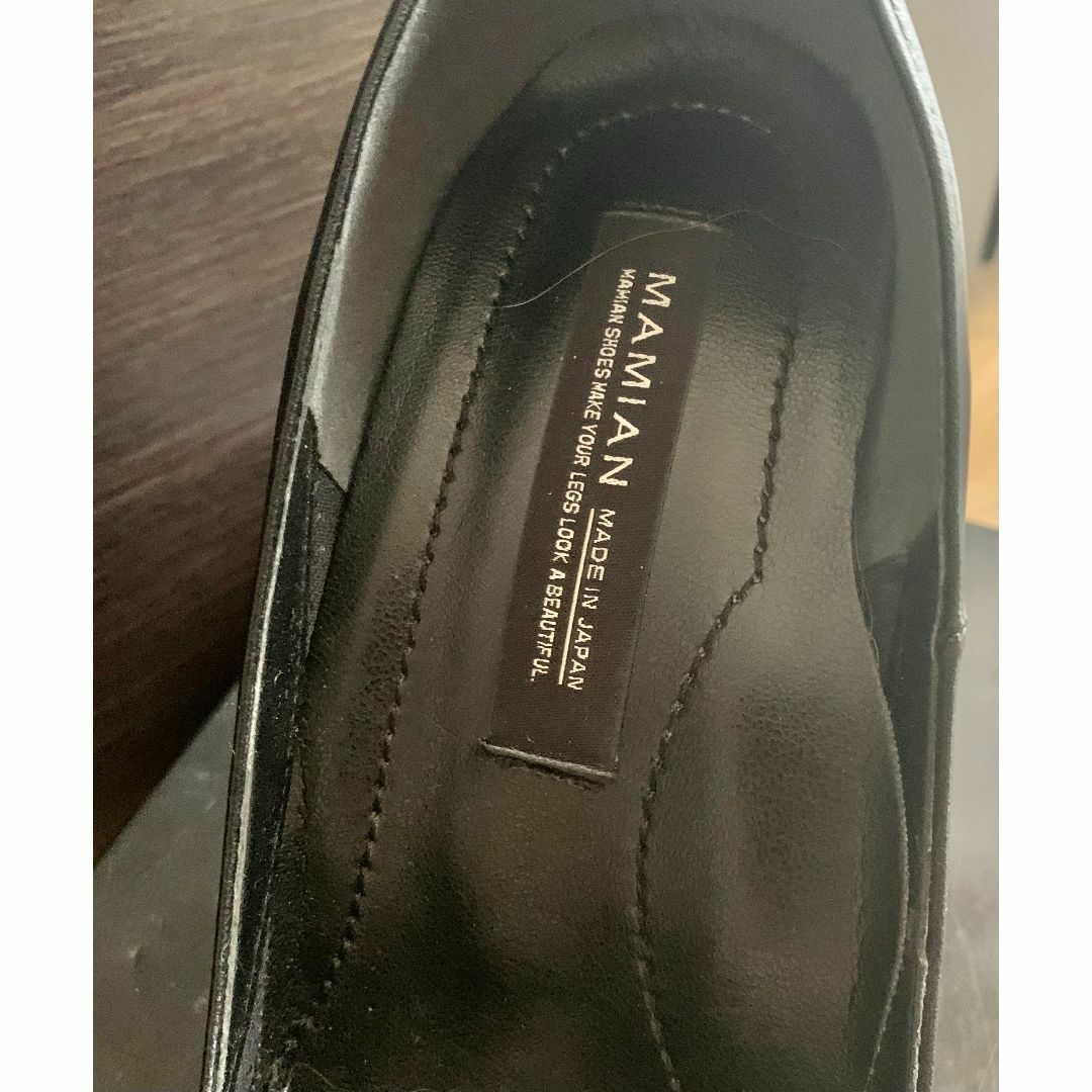 MAMIAN(マミアン)のMAMIAN 黒パンプス レディースの靴/シューズ(ハイヒール/パンプス)の商品写真