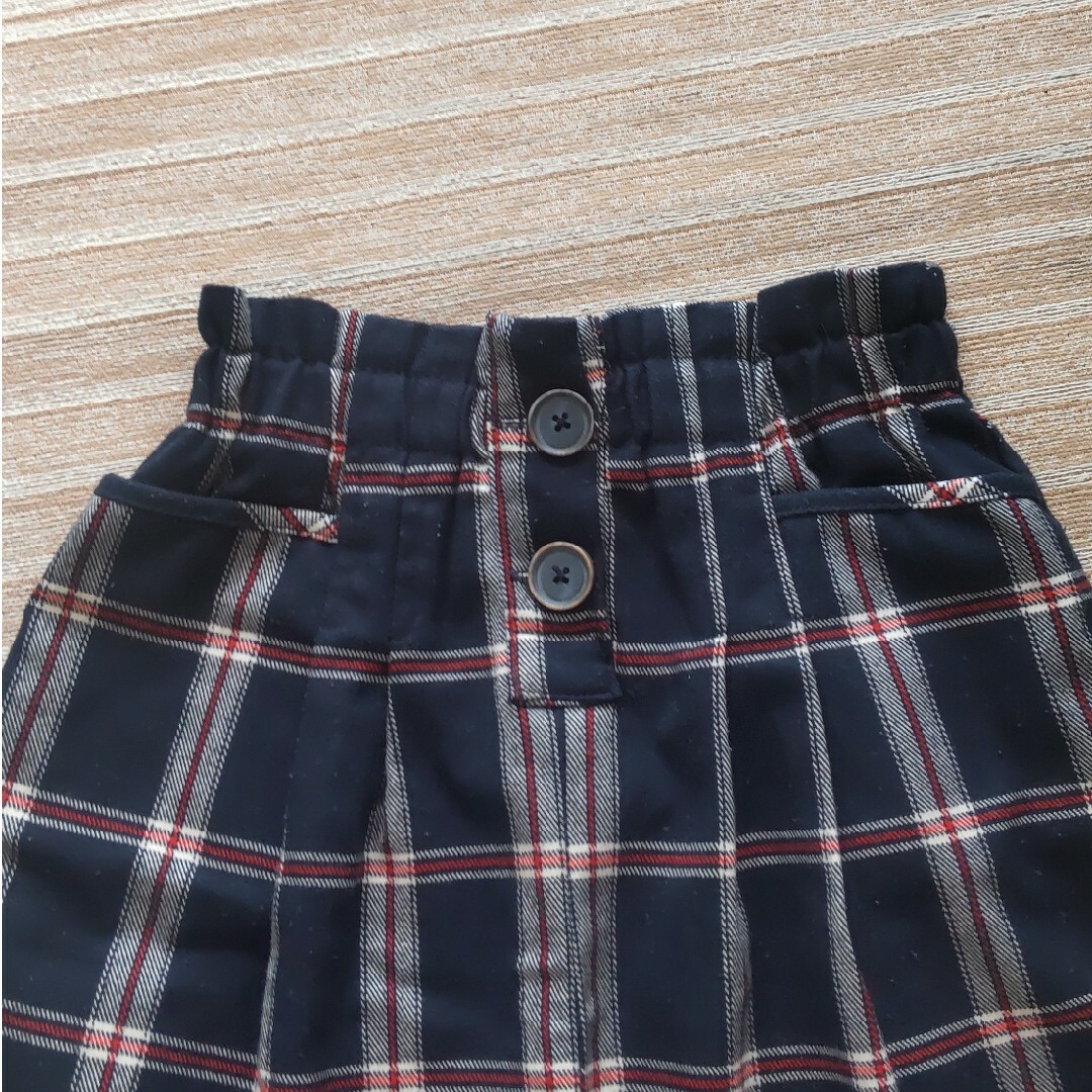 ZARA KIDS(ザラキッズ)のZARA チェックスカート 紺 キッズ/ベビー/マタニティのキッズ服女の子用(90cm~)(スカート)の商品写真