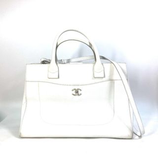 シャネル(CHANEL)のシャネル CHANEL ネオエグゼクティブ ラージ A69931 CC ココマーク 2WAY ショルダーバッグ 肩掛け ハンドバッグ キャビアスキン ホワイト(ハンドバッグ)