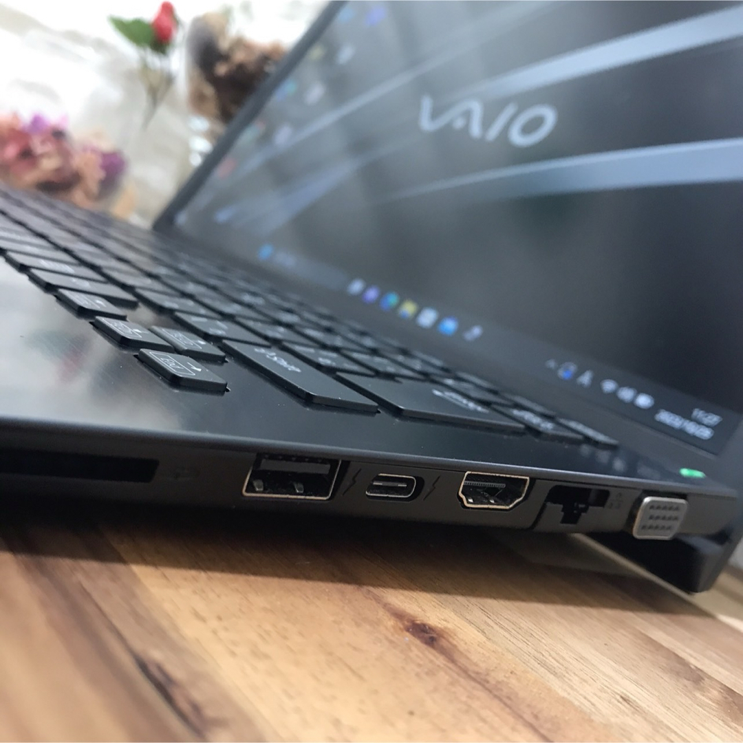 【美品】2020年モデルVAIO✨i5第10世代✨SSD256GB✨メモリ8GB