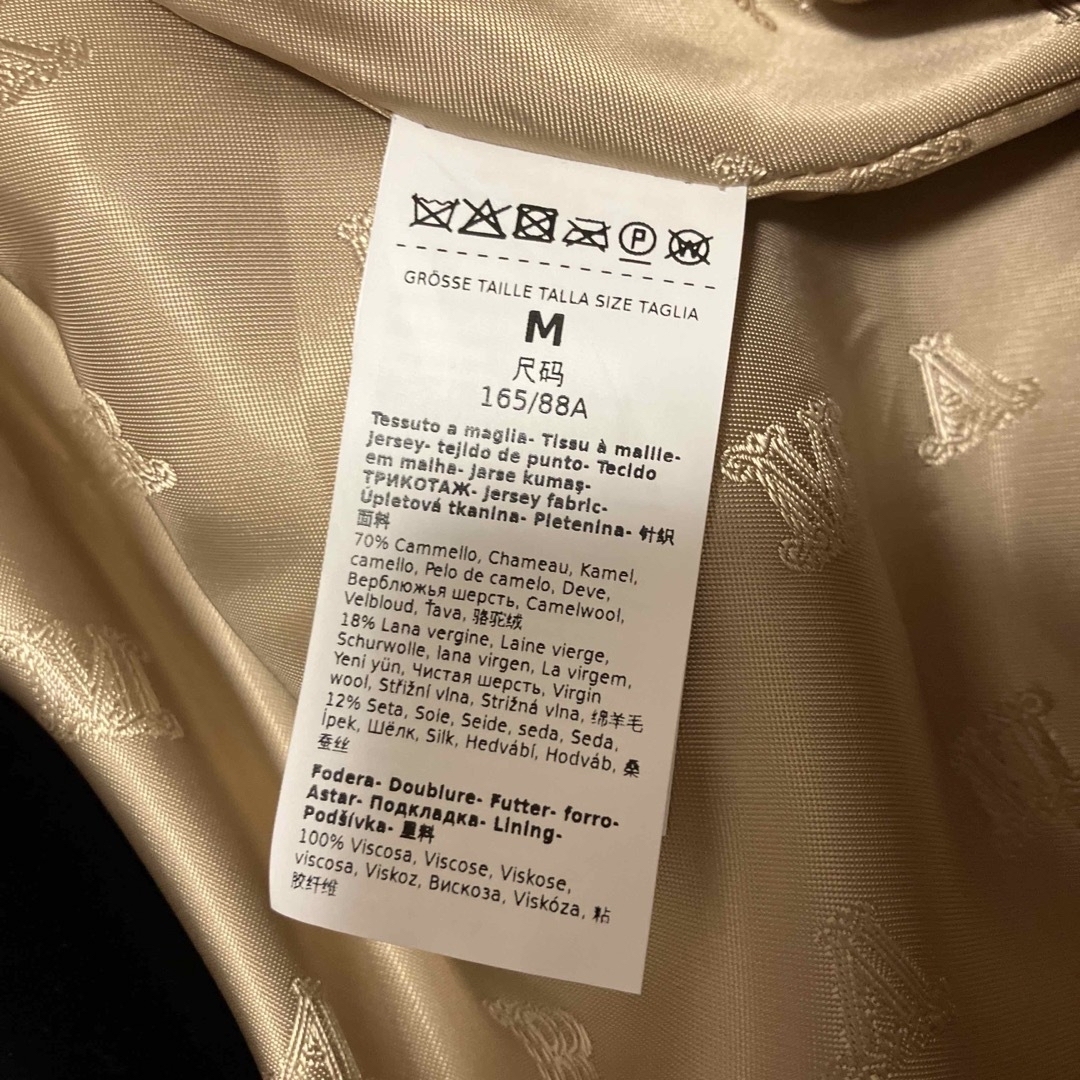 Max Mara(マックスマーラ)の★★★様専用　マックスマーラ　テディベア　ケープ　ポンチョ レディースのジャケット/アウター(ポンチョ)の商品写真