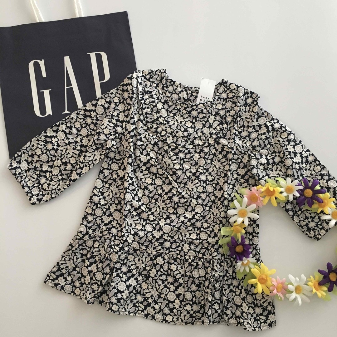 babyGAP(ベビーギャップ)の新品♡baby gap♡ワンピース♡花柄/ラルフローレン/ユニクロ/プティマイン キッズ/ベビー/マタニティのキッズ服女の子用(90cm~)(ワンピース)の商品写真