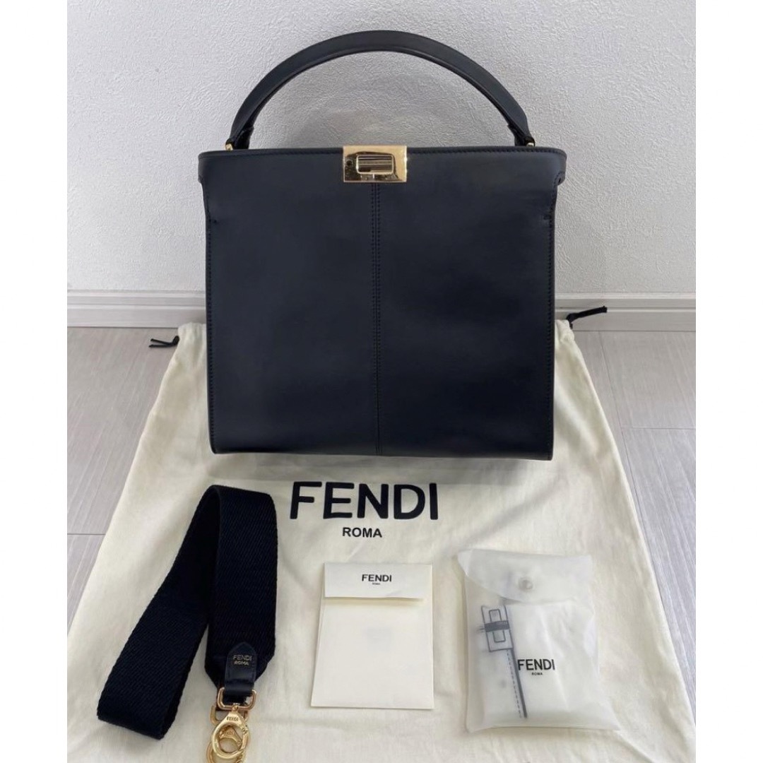 ピーカブーFENDI ピーカブー エックスライトレギュラー ハンドバック ブラック