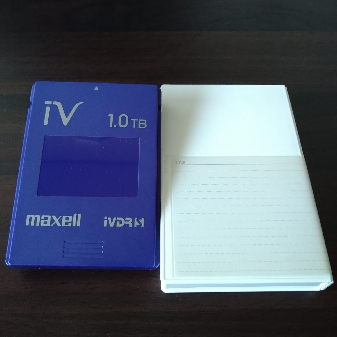 マクセル iVDR-S カセットHDD 1TB 専用ケース付 マクセル iVDR-S カセットHDD 1TB 専用ケース付
