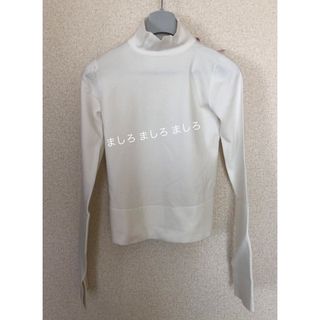 yori ヨリ ぬくぬくTeeブラウスの通販|ラクマ