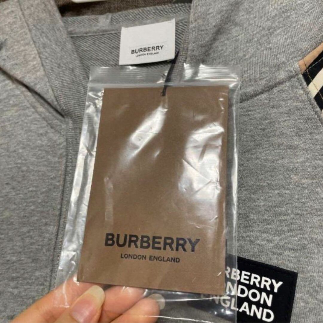 BURBERRY(バーバリー)のBurberry 14y チェック ジップアップ パーカー その他のその他(その他)の商品写真