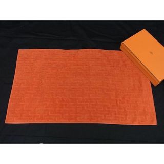 エルメス(Hermes)の■新品■未使用■ HERMES エルメス ステアーズ コットン100％ ゲストタオル バスタオル オレンジ系 AQ7450 (その他)