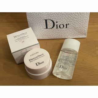 クリスチャンディオール(Christian Dior)のカプチュール　ドリームスキン　000 スノーブライトニングエッセンスローション(美容液)
