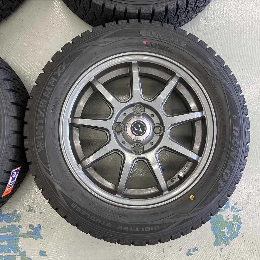 DUNLOP - 日産ノートスタッドレスタイヤホイル付175/65R14 ダンロップ