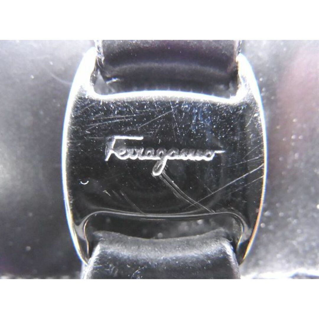 Salvatore Ferragamo(サルヴァトーレフェラガモ)のSalvatore Ferragamo フェラガモ ヴァラ レザー ローファー ビジネスシューズ サイズ9(約27cm) 靴 シューズ メンズ ブラック系 DD3613 メンズの靴/シューズ(ドレス/ビジネス)の商品写真