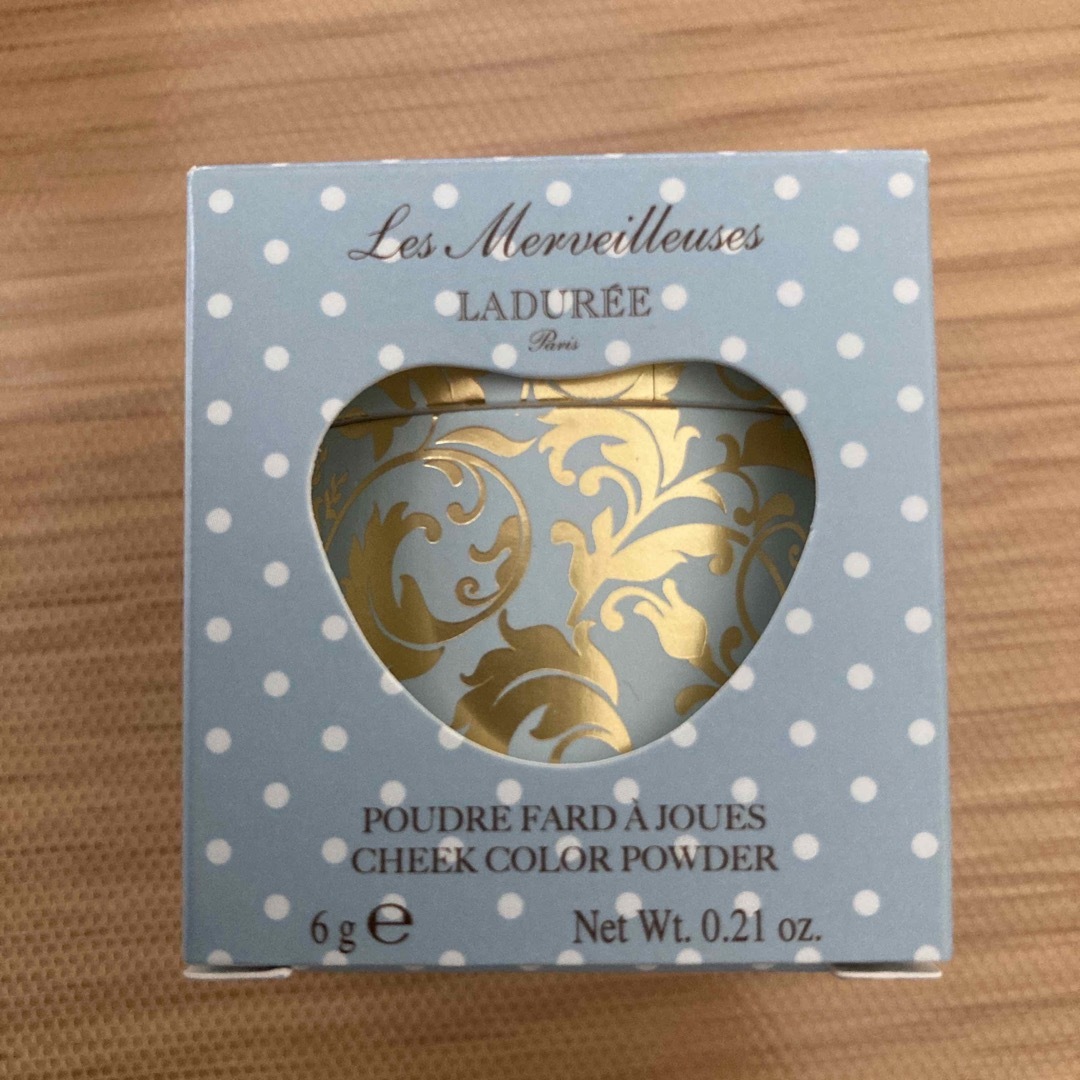 Les Merveilleuses LADUREE(レメルヴェイユーズラデュレ)のレ・メルヴェイユーズ ラデュレ チーク カラー パウダー 05 コスメ/美容のベースメイク/化粧品(チーク)の商品写真