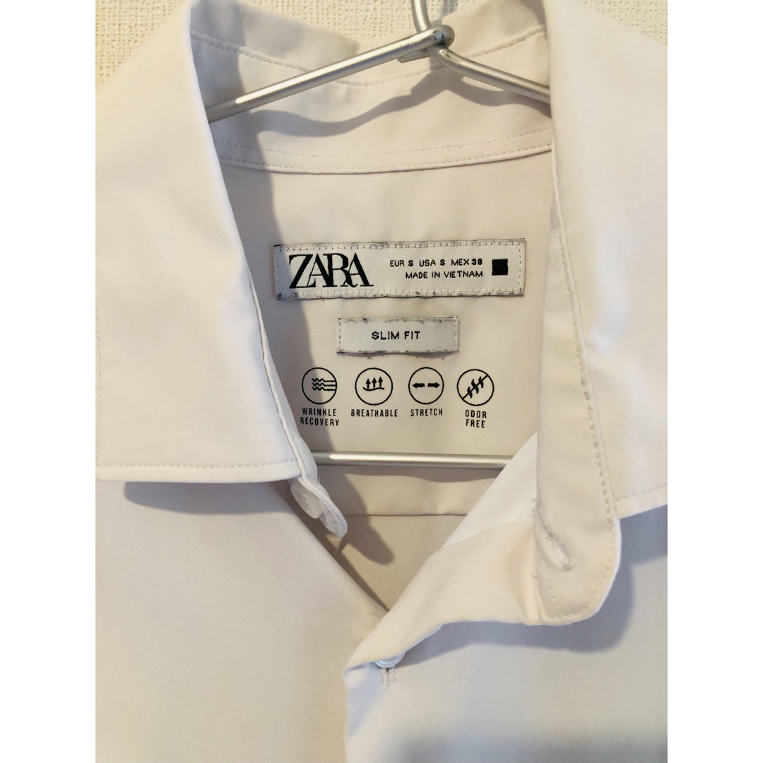 ZARA(ザラ)のZARA White Shirt メンズのトップス(シャツ)の商品写真