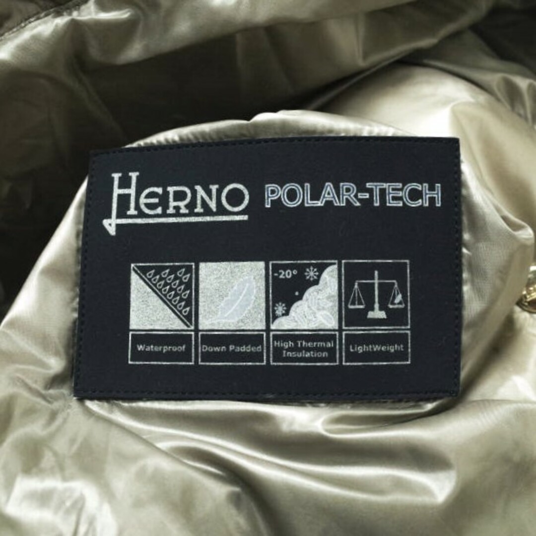 HERNO(ヘルノ)のHERNO ヘルノ 定番 ボトルネック 3/4スリーブ ダウンジャケット PI0094D-12132-2600 42 Taupe POLAR-TECH ケープ ボレロ アウター【中古】【HERNO】 レディースのジャケット/アウター(ダウンジャケット)の商品写真