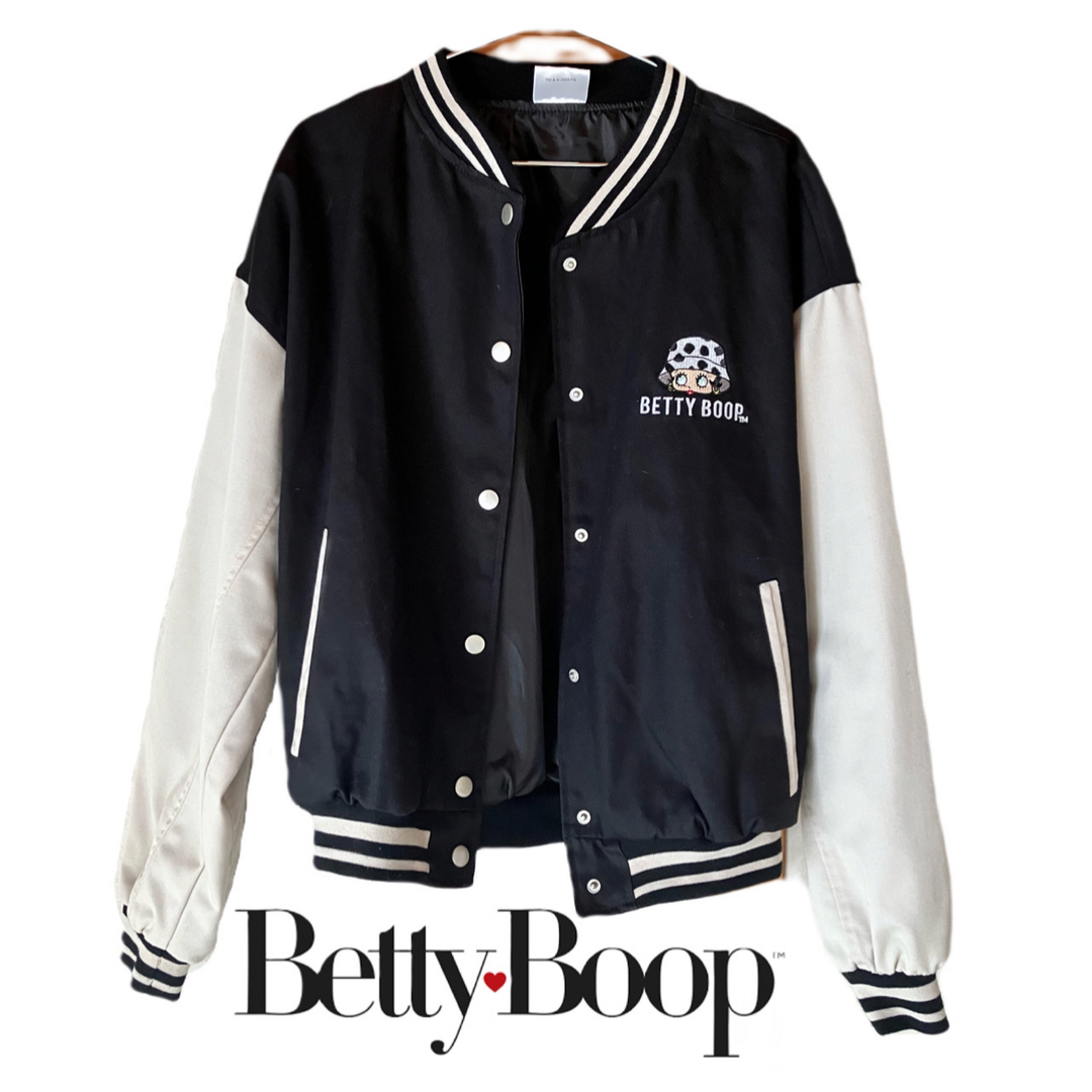 Betty Boop(ベティブープ)のベティーブープ ブルゾン レディースのジャケット/アウター(ブルゾン)の商品写真