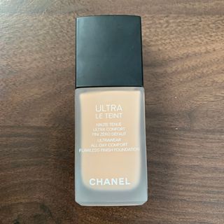 【美品】CHANEL シャネル ウルトラルタンフリュイド　BD01