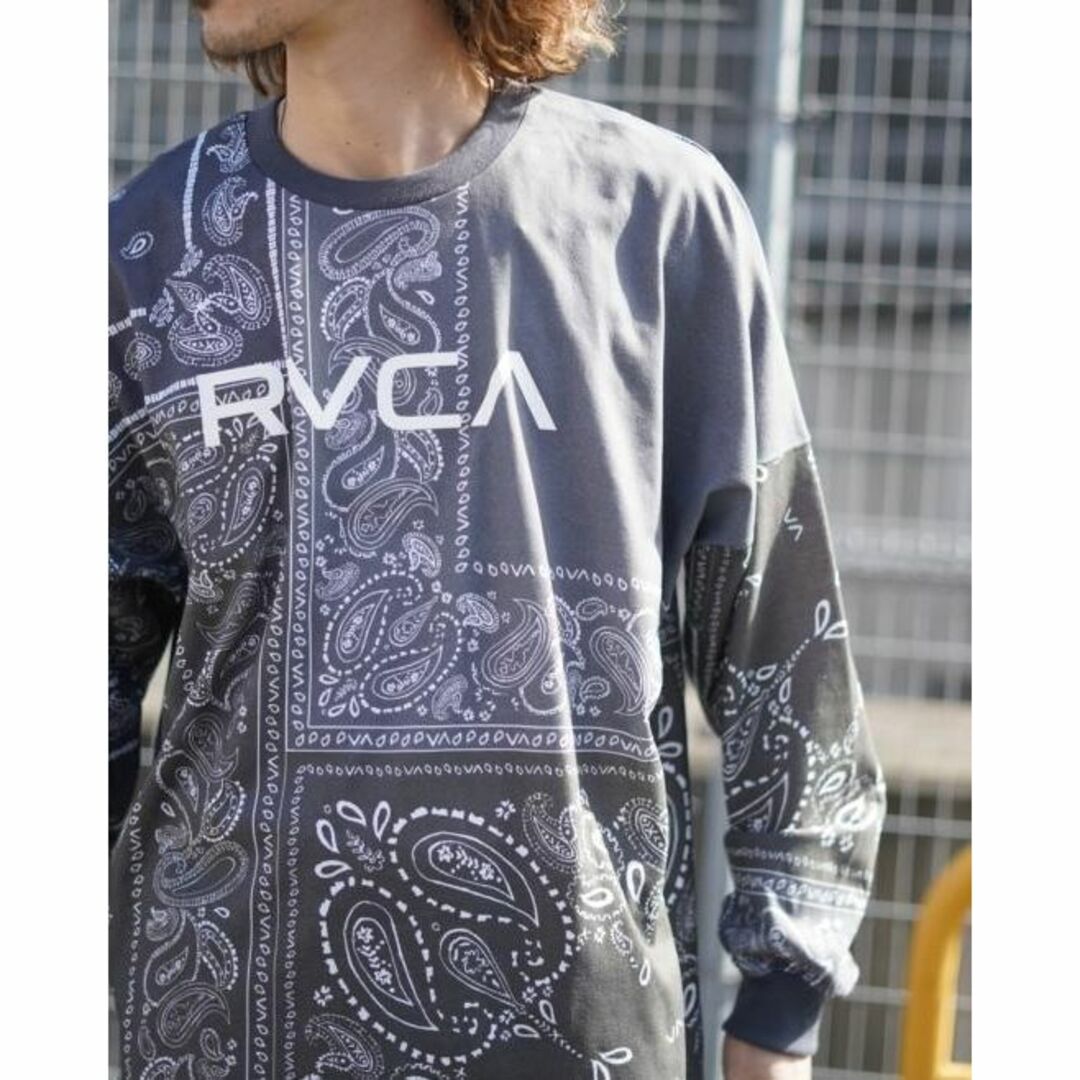 RVCA(ルーカ)の【完売品】RVCA  BANDANA柄 ロングスリーブＴシャツ　M　NAVY メンズのトップス(Tシャツ/カットソー(七分/長袖))の商品写真
