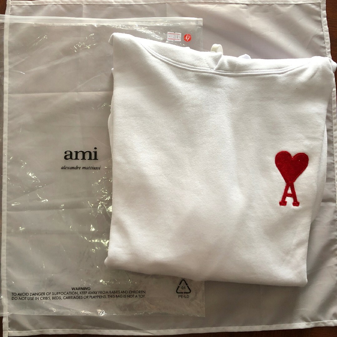 希少 男女兼用 新品 Amiparis ブラックパーカー長袖 サイズ【M】