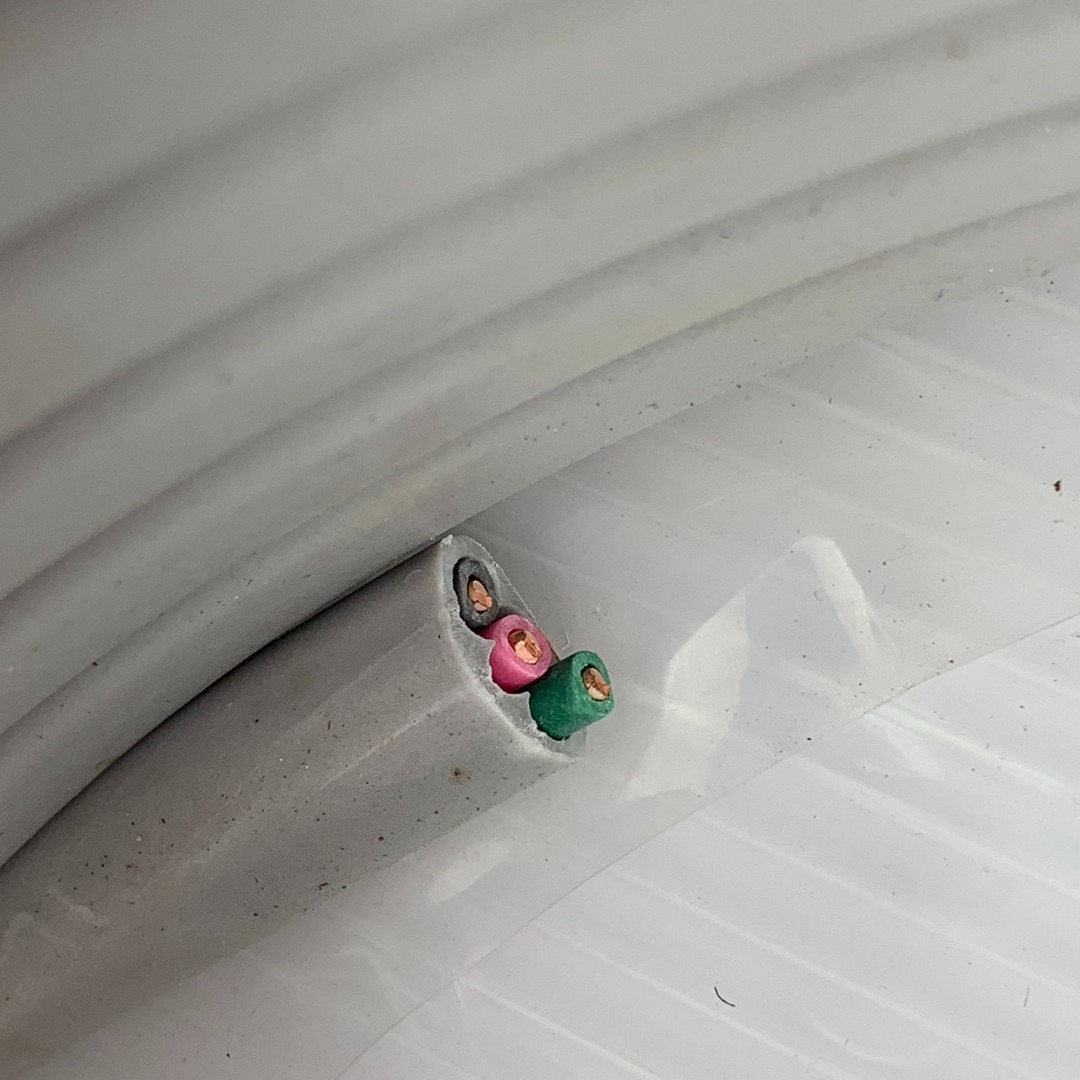κκ弥栄電線 VVFケーブル 3芯 2.0mm×100m 未使用品の通販 by なんでも